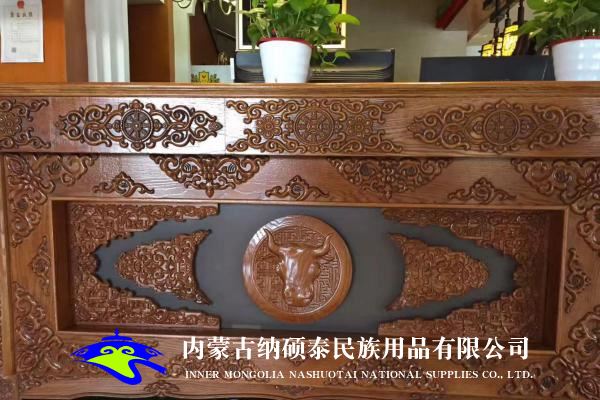 實(shí)木蒙古包內(nèi)飾